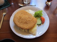 Fried cheese with potatoes